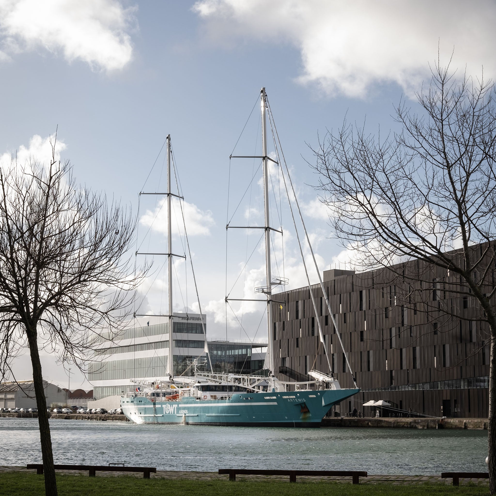 Caxambu | Shipped by Sail